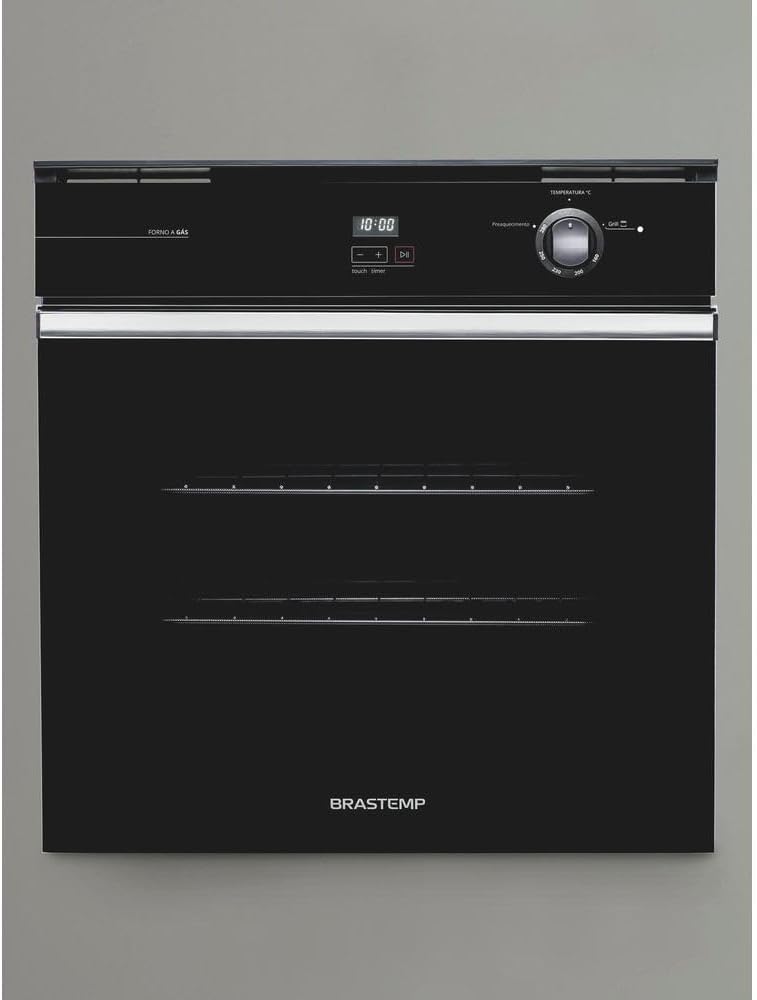 Mostra como o produto se comporta instalado, ajudando o leitor a visualizar o encaixe no projeto da cozinha.