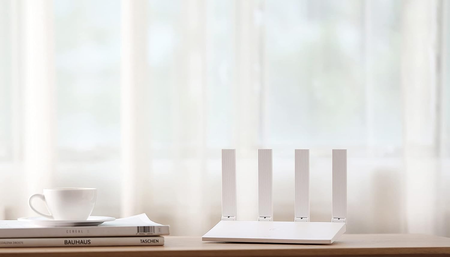 Ajuda a comunicar dimensões físicas, design compacto e presença das antenas no conjunto.