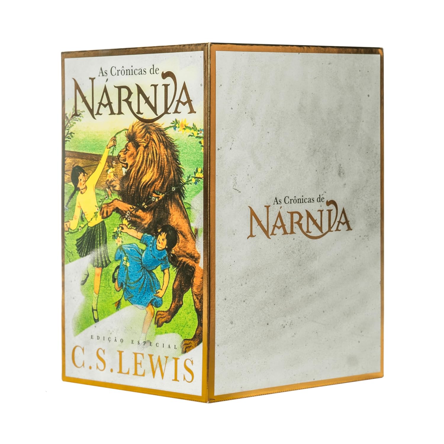 Destaca o design do box e o apelo de estante, importante para quem valoriza apresentação e coleção.
