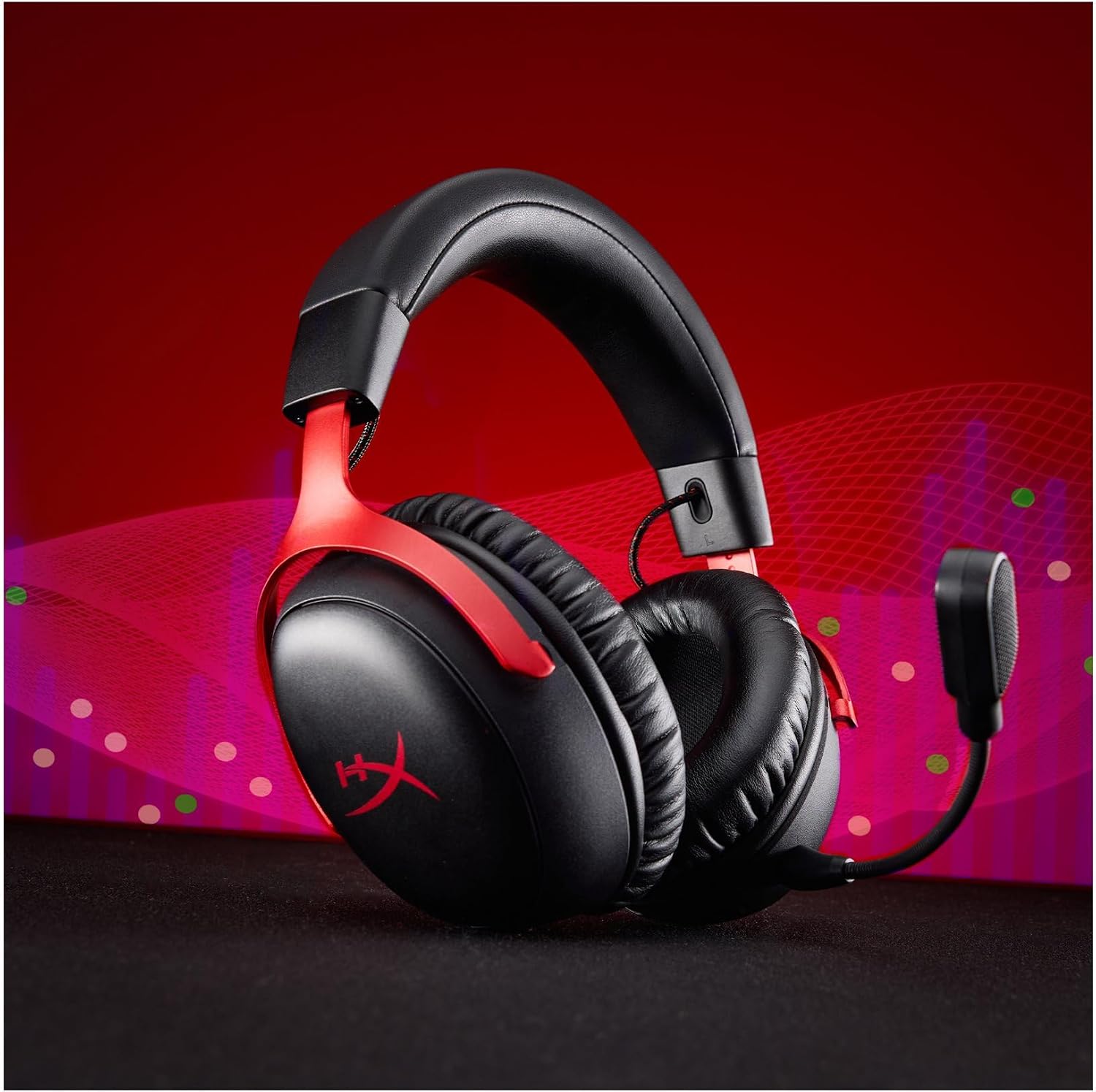 Ajuda a mostrar ergonomia, estrutura e robustez visual do headset.