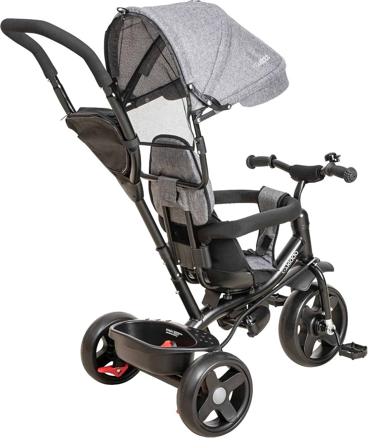 Evidencia o uso como carrinho de passeio e a presença de itens de segurança e conforto.