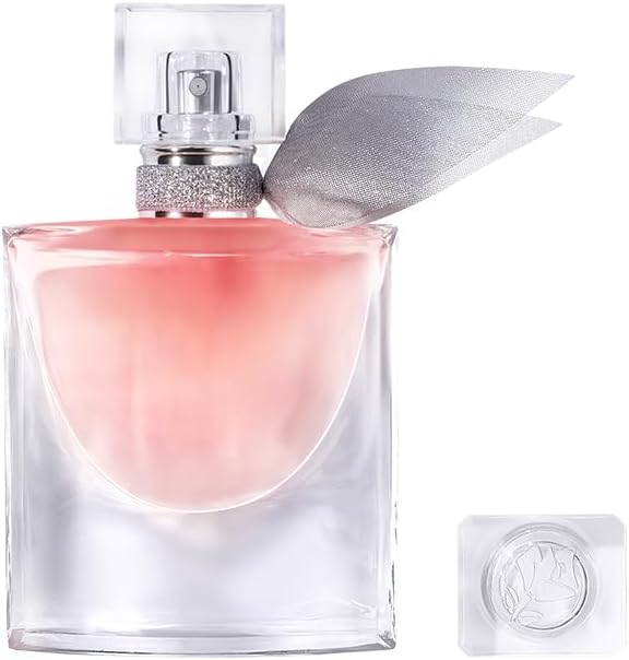 Mostra a identidade visual do perfume e ajuda a reconhecer rapidamente o frasco e o posicionamento premium da fragrância.
